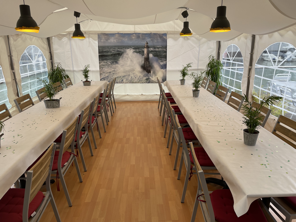 Im Winter mit behiztem Zelt